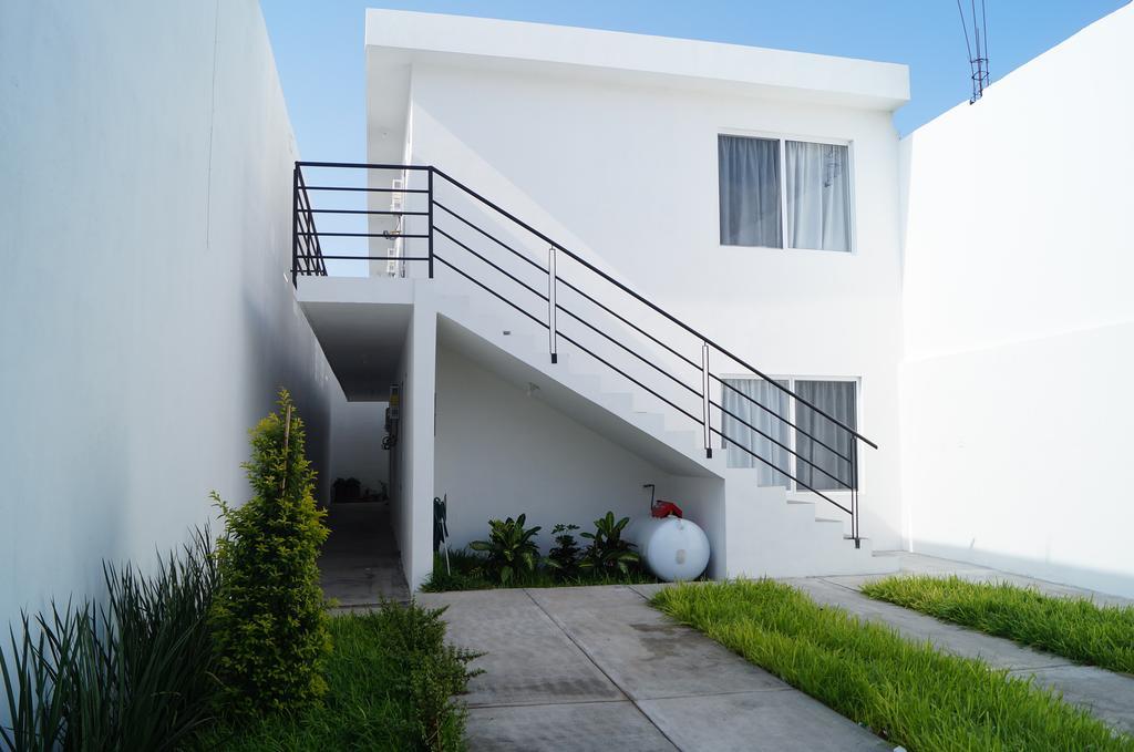 Mv Suites Monterrey Exterior foto